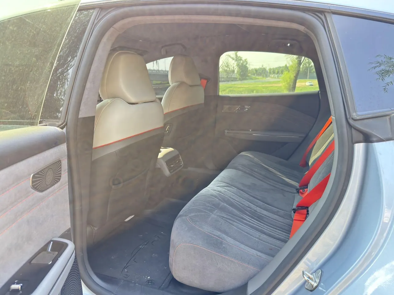 Geely Galaxy 2025 E 8 620km 4-wheel drive starship laser Radar smart drive version automatic gear 5