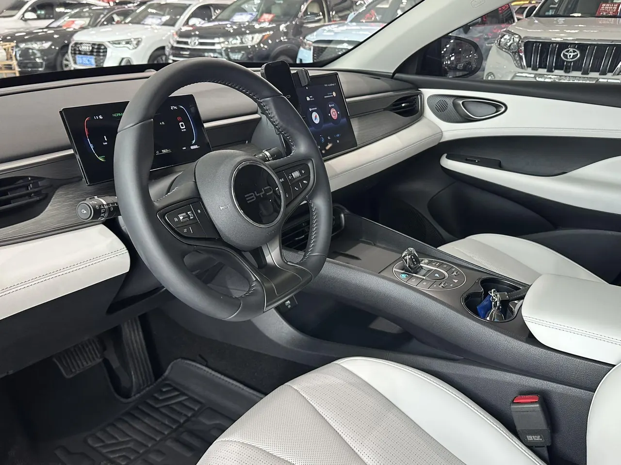 BYD 2025 seals 05 DM-i 1.5 stepless smart driving version 55KM luxury automatic gear 4