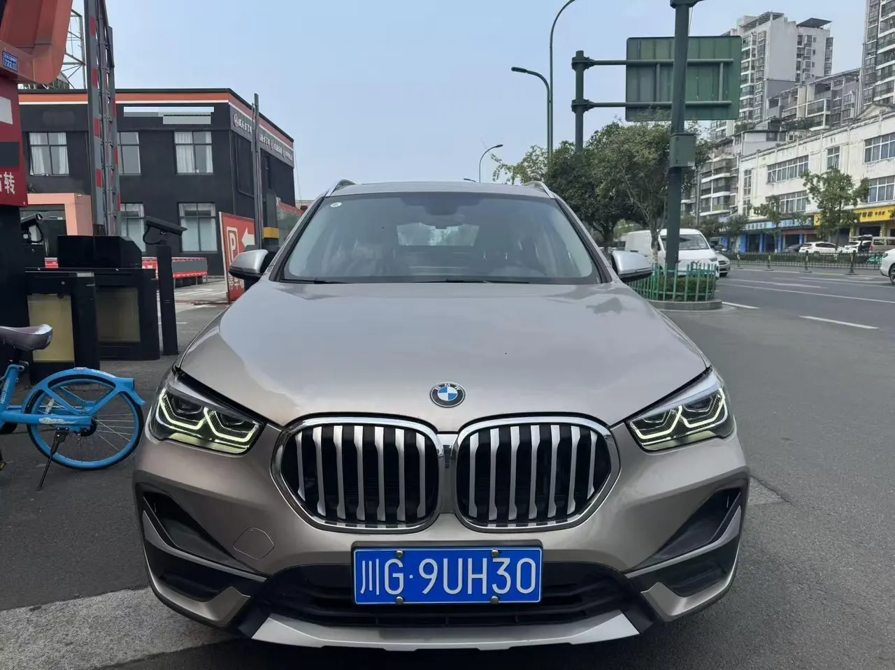 BMW 2022 X1 sDrive20Li 1.5T fashion automatic gear 2