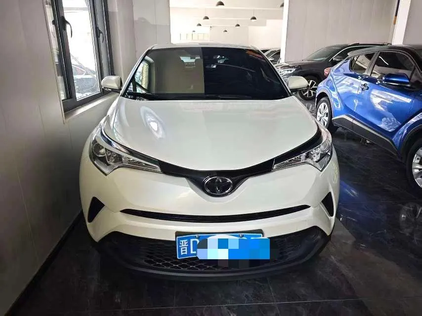 Toyota 2020 C- HR 2.0 stepless elite version of automatic transmission 2