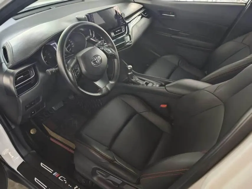 Toyota 2020 C- HR 2.0 stepless elite version of automatic transmission 3