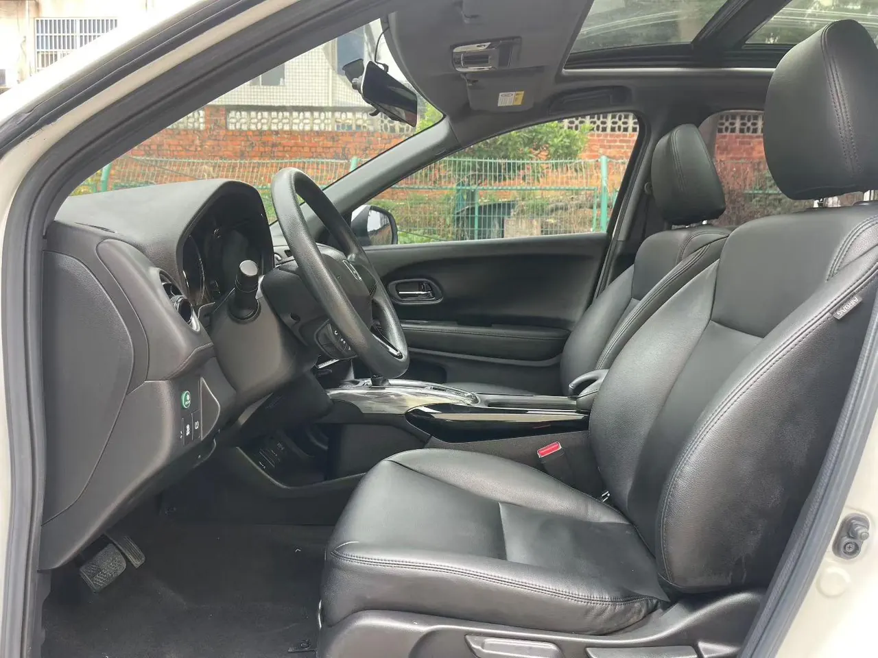 Honda 2021 XR-V 1.5T Stepless 220TURBO Comfort Edition Automatic Gear 4