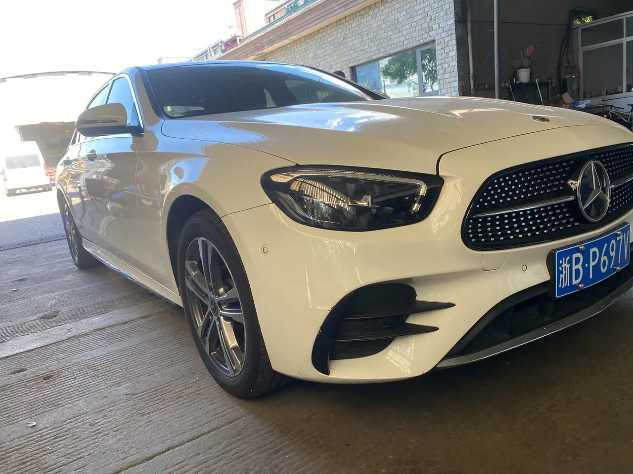 Mercedes Benz E Class 2021 E 260 L 48V 1.5T Automatic 3