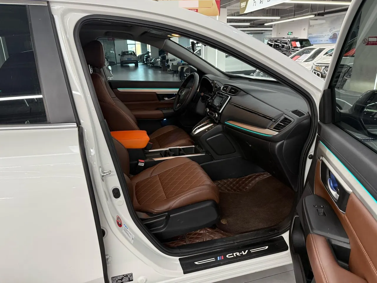 Honda 2021 CR-V hybrid 2.0 stepless two-wheel drive sharp and clean version automatic transmission 10