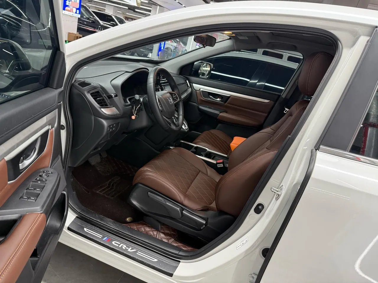 Honda 2021 CR-V hybrid 2.0 stepless two-wheel drive sharp and clean version automatic transmission 4