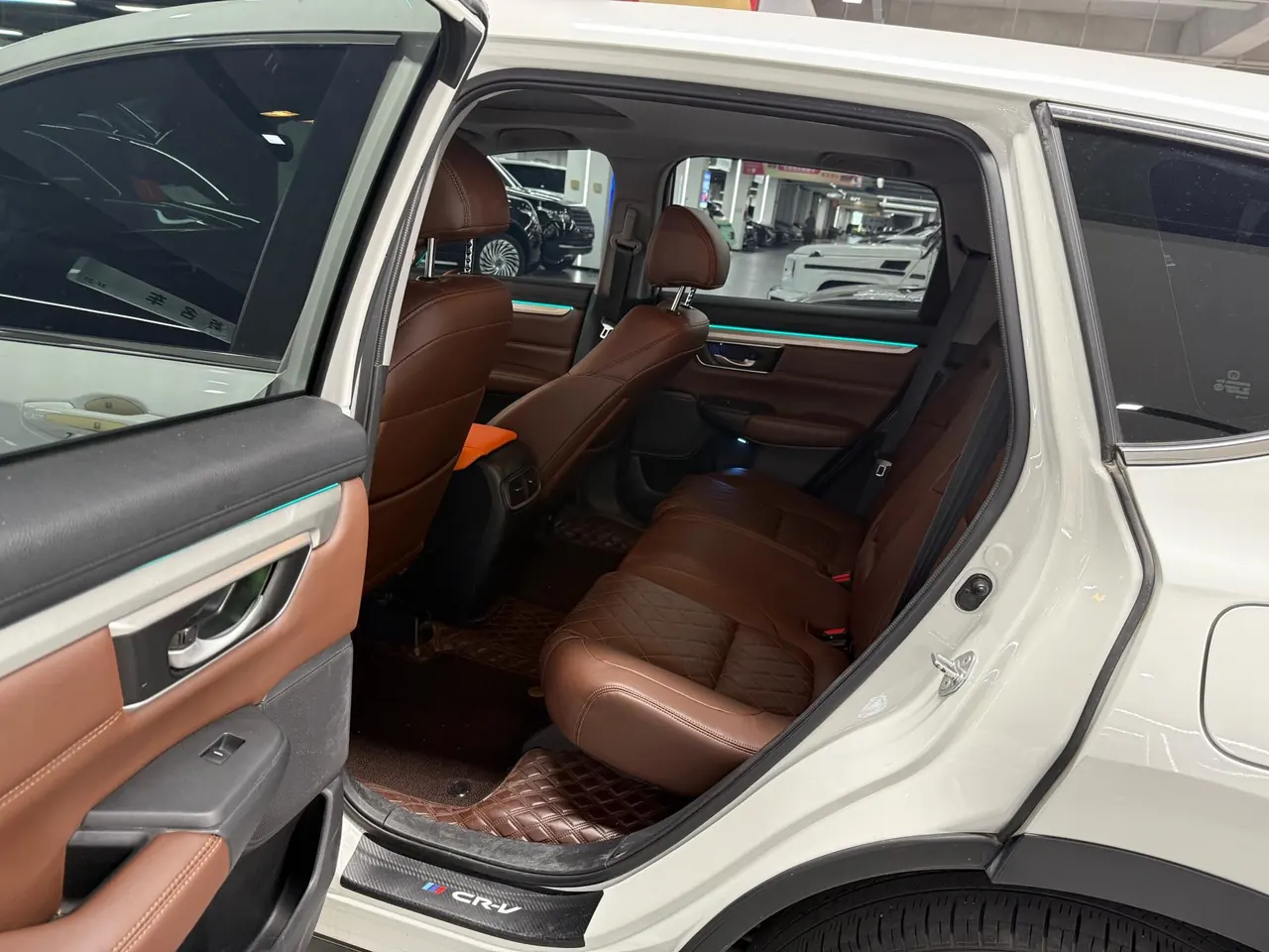 Honda 2021 CR-V hybrid 2.0 stepless two-wheel drive sharp and clean version automatic transmission 9