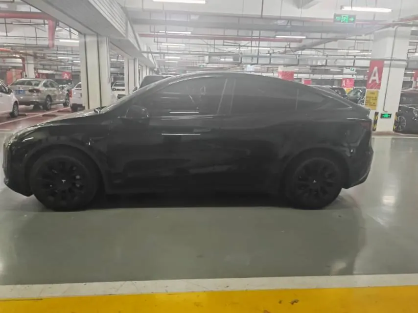 Tesla 2022 Model Y rear-wheel drive version automatic transmission 3