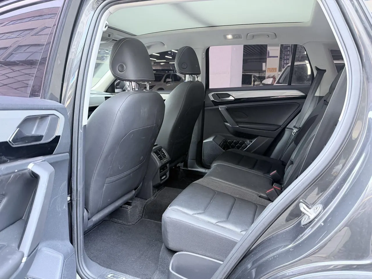 Volkswagen 2020 Tanyue 2.0TSI 330TSI Two-Drive Deluxe Smart Joint Edition Automatic Gear 3