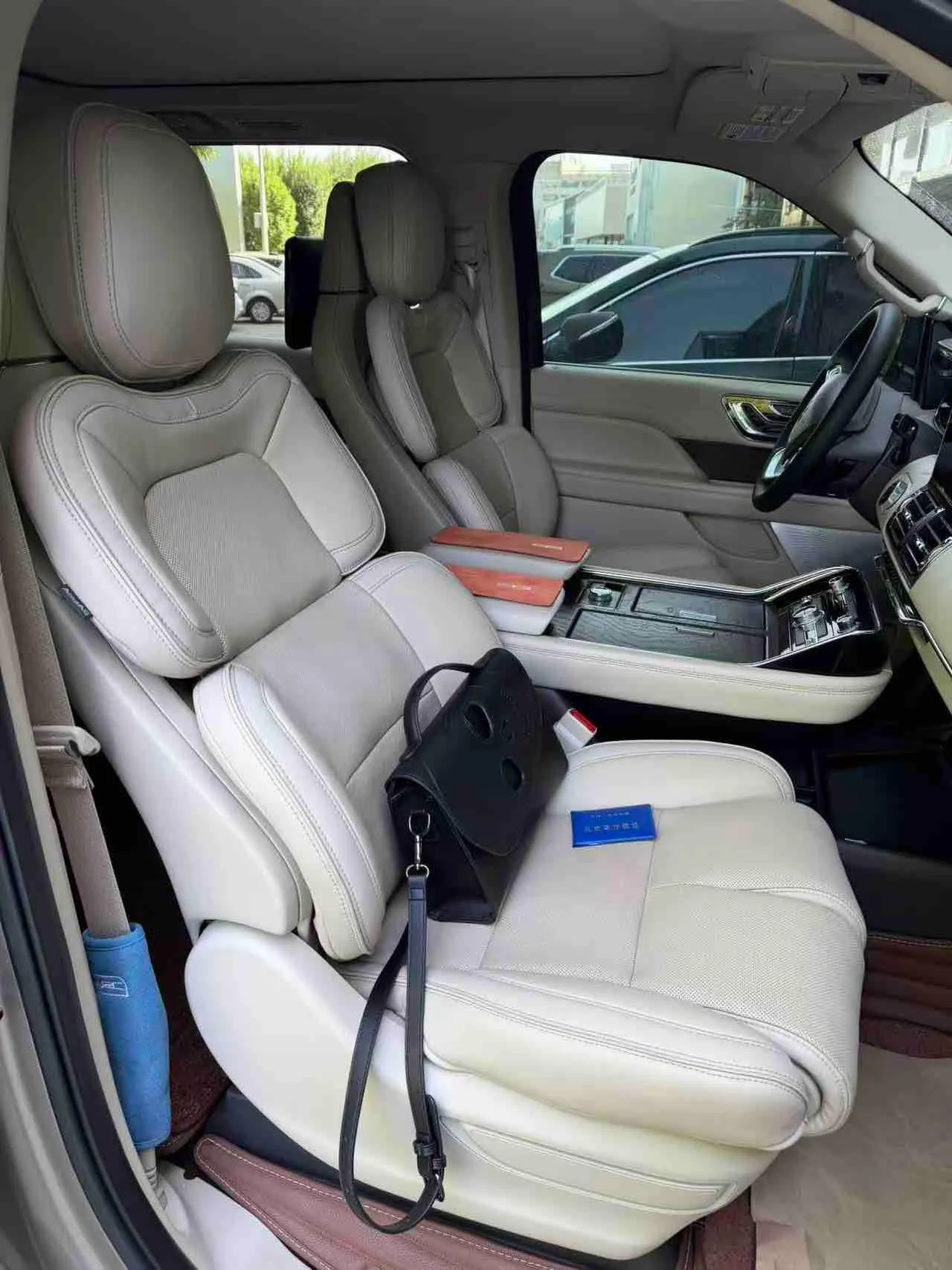 Lincoln Navigator (Imported) 2020 Navigator 3.5T L Long Axis Presidential Edition Automatic Gear 2