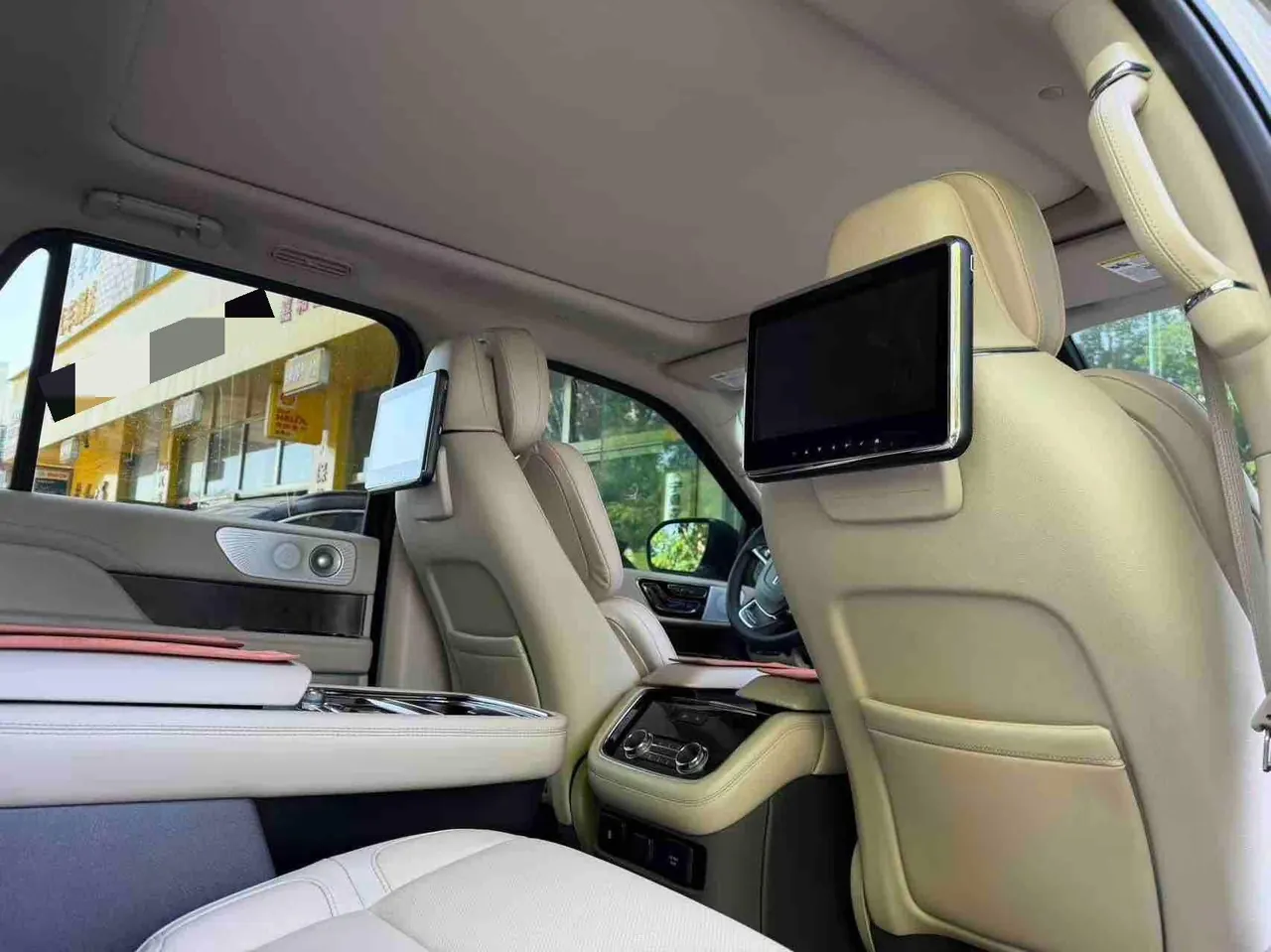 Lincoln Navigator (Imported) 2020 Navigator 3.5T L Long Axis Presidential Edition Automatic Gear 3