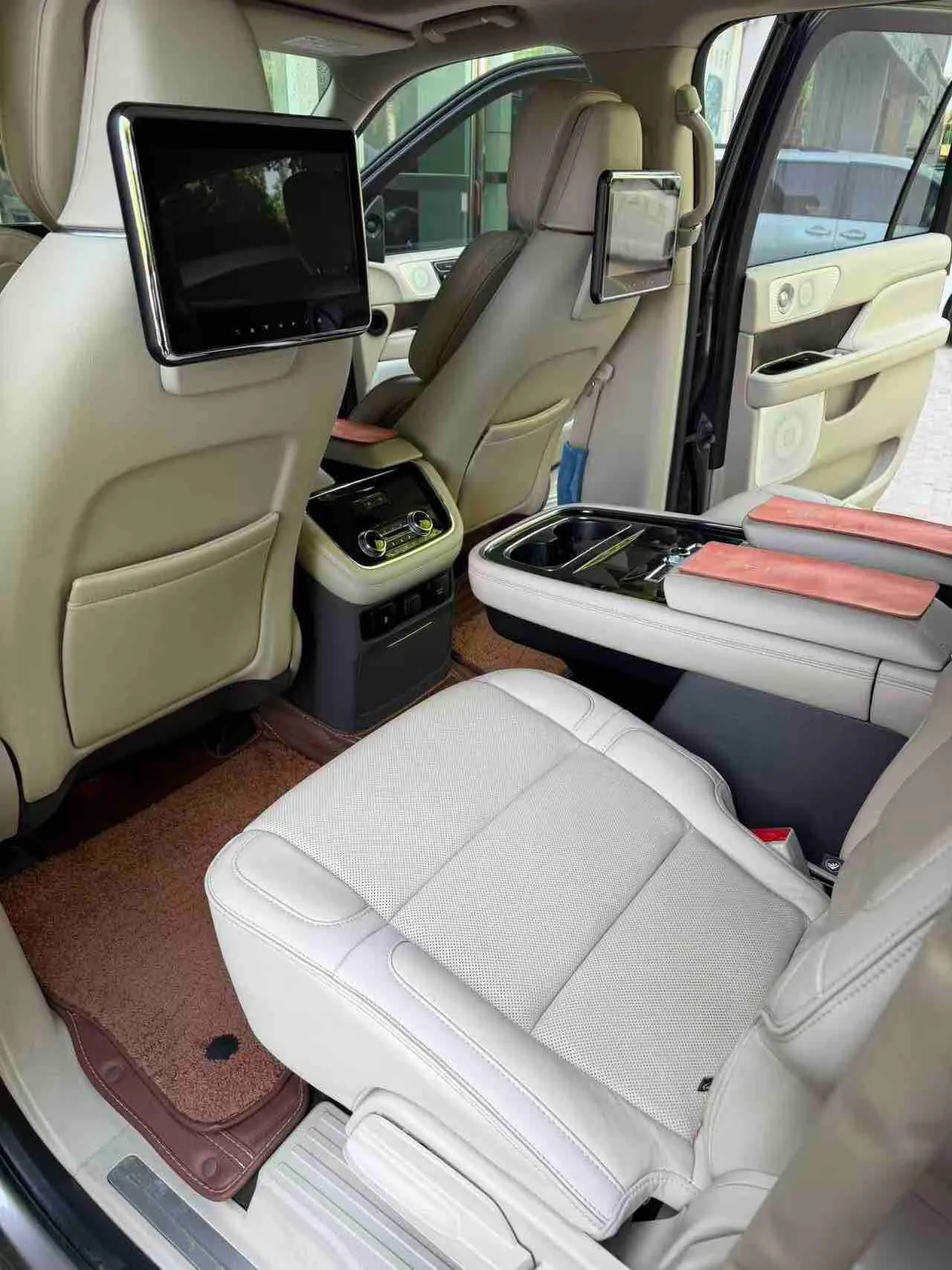Lincoln Navigator (Imported) 2020 Navigator 3.5T L Long Axis Presidential Edition Automatic Gear 5
