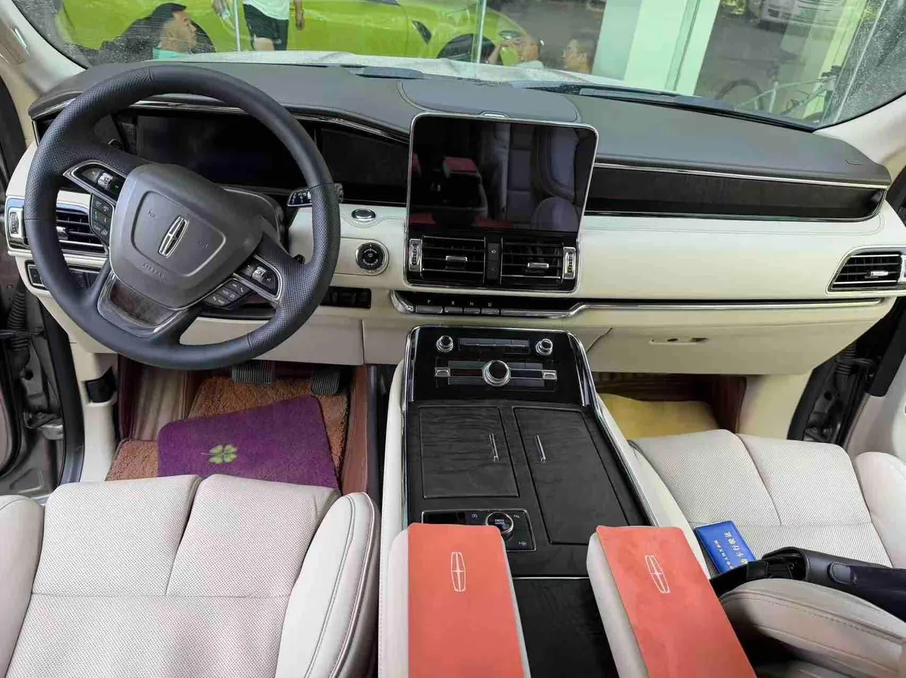 Lincoln Navigator (Imported) 2020 Navigator 3.5T L Long Axis Presidential Edition Automatic Gear 6