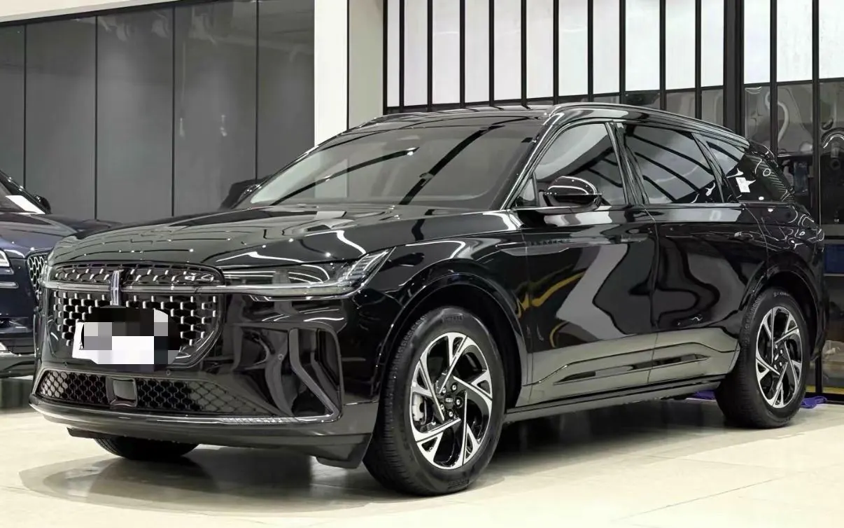 Open image lightbox: Lincoln 2025 Navigator 2.0T Stepless Four-wheel Drive Zunyi Hybrid Edition (Modified) Automatic Gear