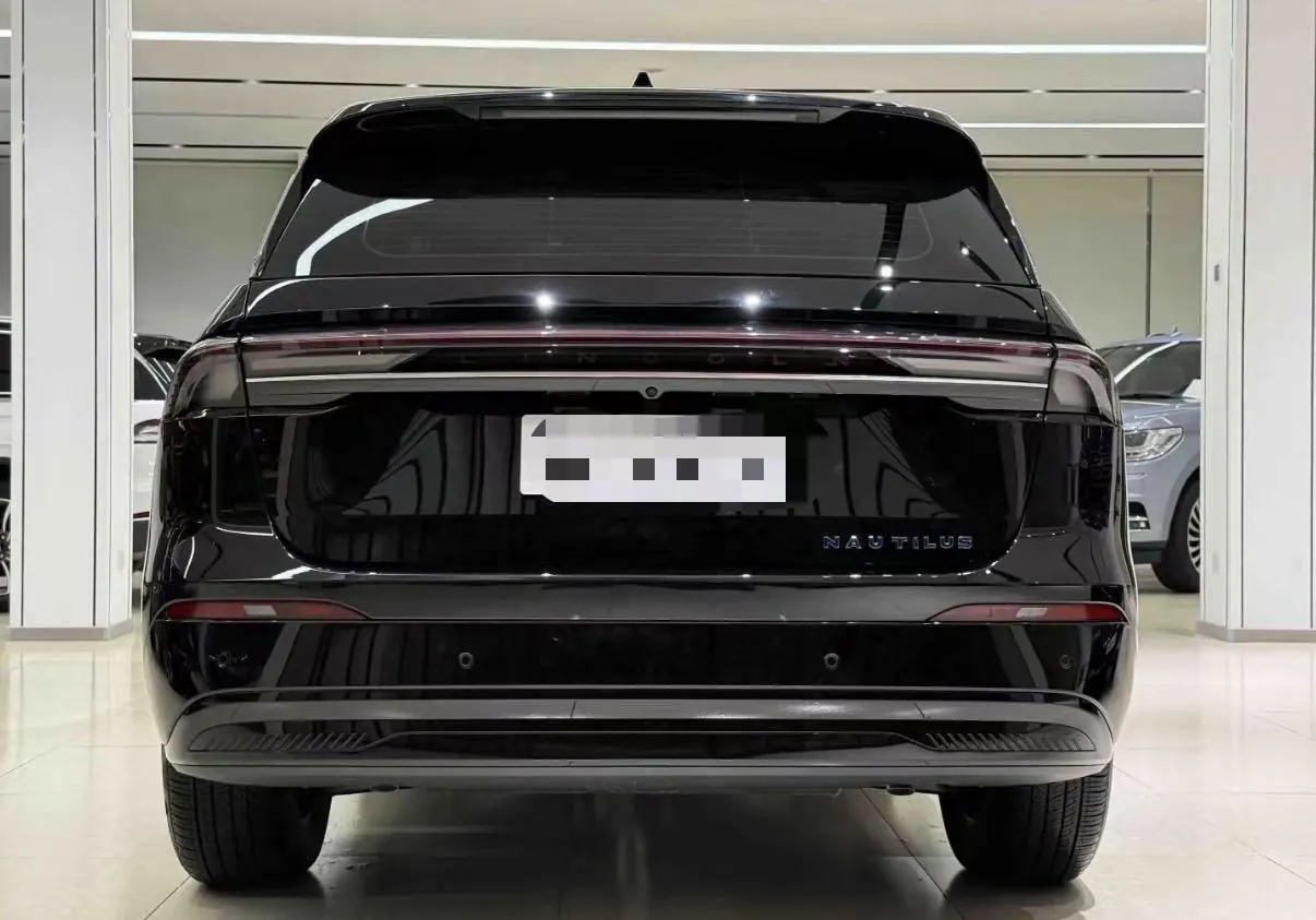 Lincoln 2025 Navigator 2.0T Stepless Four-wheel Drive Zunyi Hybrid Edition (Modified) Automatic Gear 3