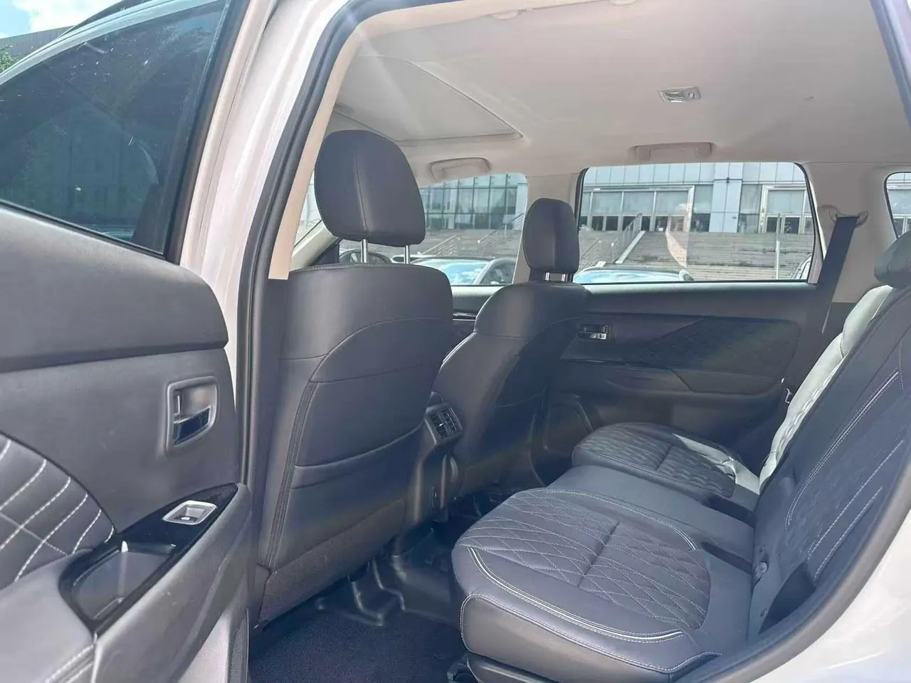 Mitsubishi 2020 Outlander 2.0 Stepless Two-Drive Smooth Edition 5-seat Automatic Gear 4