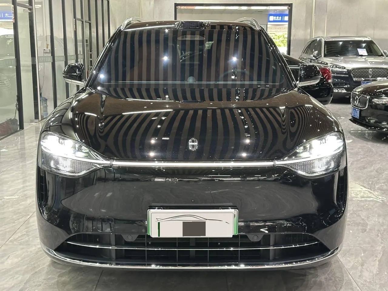 AITO 2025 AITO M9 extended range Ultra version 52kWh6 seat version automatic gear 2