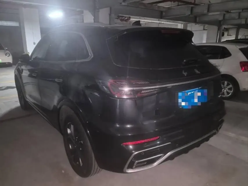 HongQi 2023 HS5 2.0T Flag Enjoy Pro Edition Automatic Gear 2
