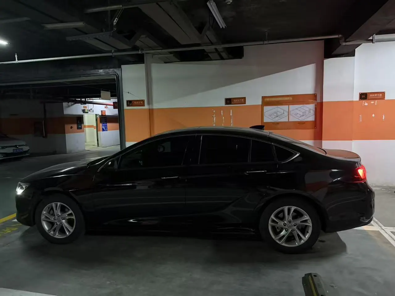 Buick 2022 Regal 1.5T 552T Smart Automatic Gear 2