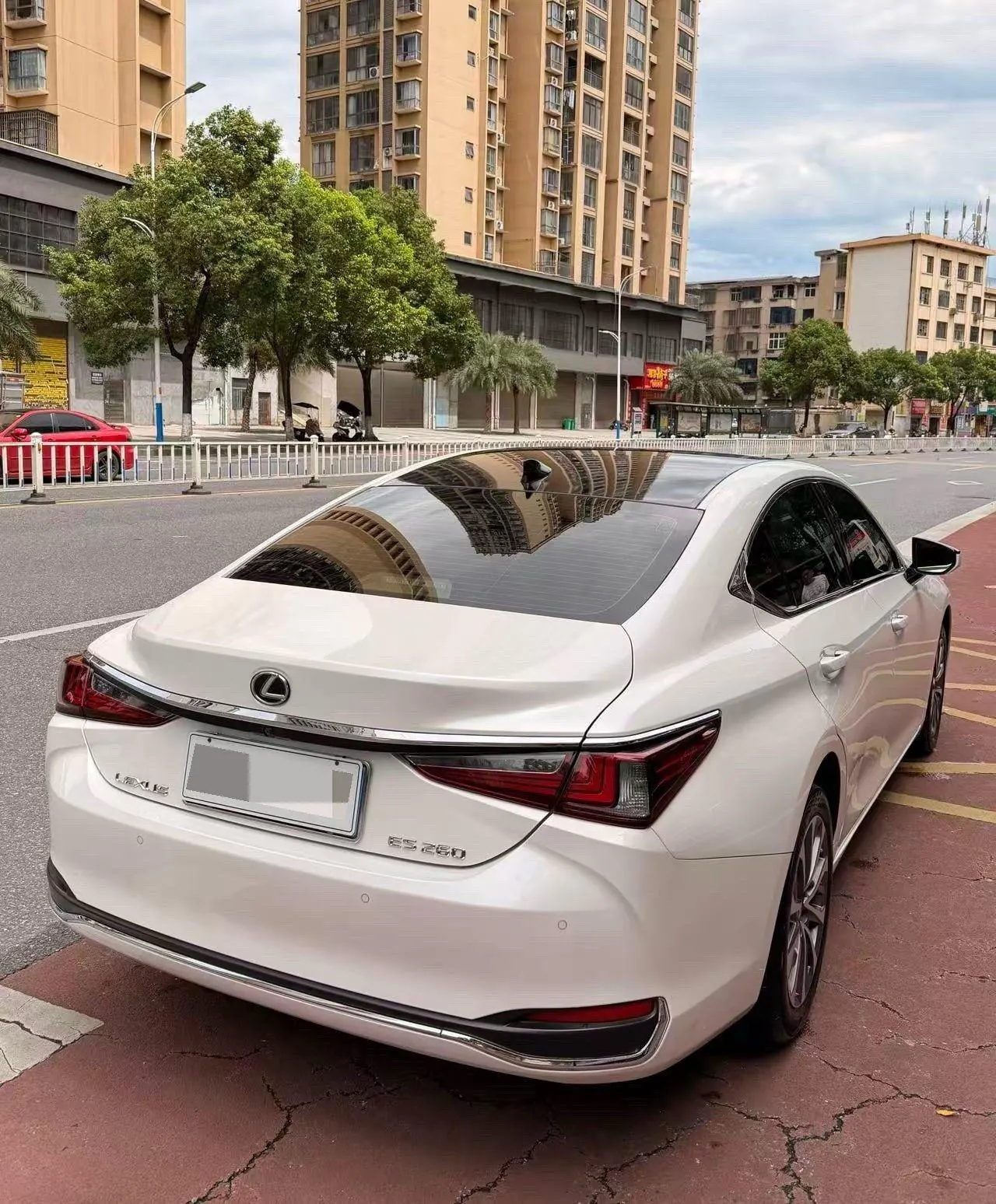 Lexus ES (Imported) 2022 ES200 2.0 Stepless Premium Edition Automatic Gear 7