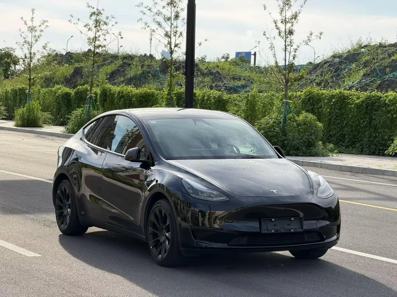 Tesla 2022 Model Y rear-wheel drive version automatic transmission 3