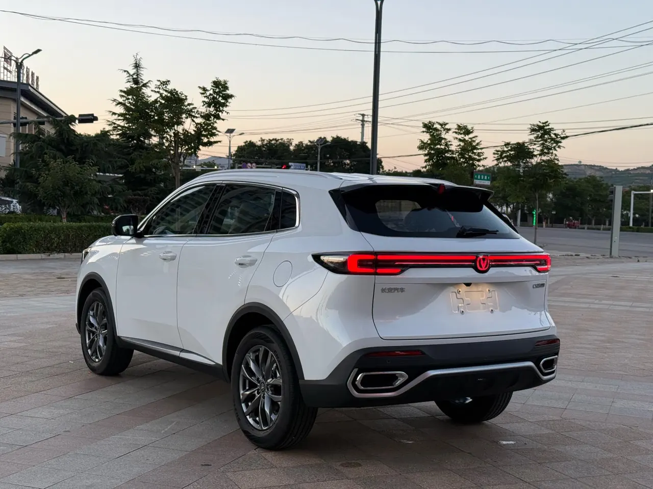 Oshan 2021 X5 1.5T honorable automatic gear 6