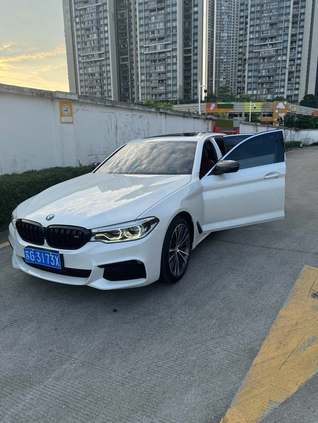 BMW 5 Series 2020 530Li 2.0T Exclusive M Sports Suit Automatic Gear 4