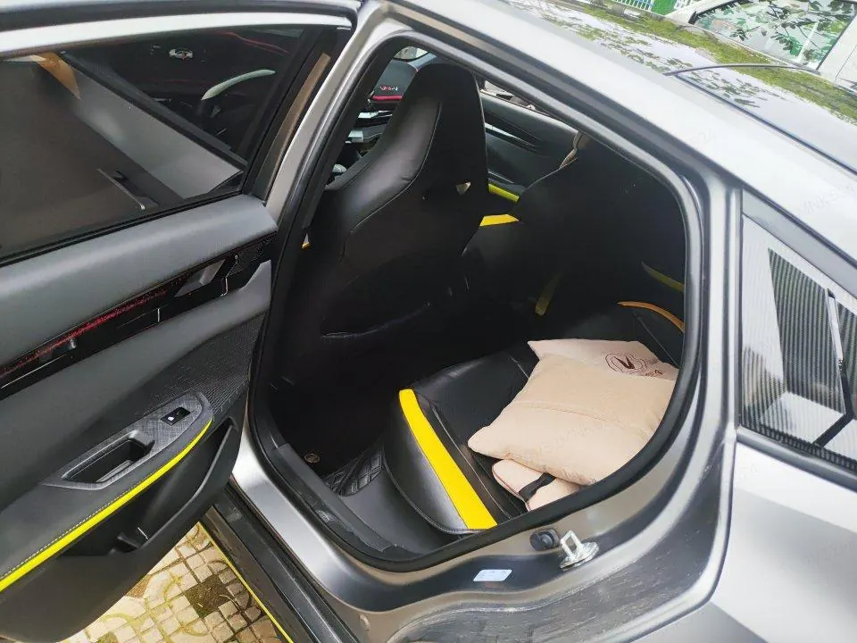 ChangAn 2022 UNI-V 2.0T Leading Speed Edition Automatic Gear 5