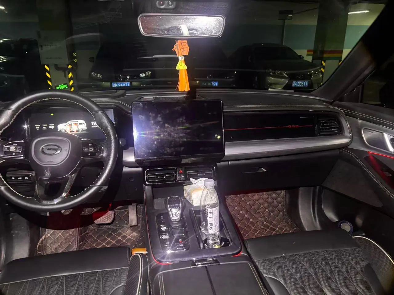 Chuanqi 2022 GS8 Hybrid 2.0TM Stepless Four-wheel Drive Premium Edition Seven-seat Automatic Gear 5