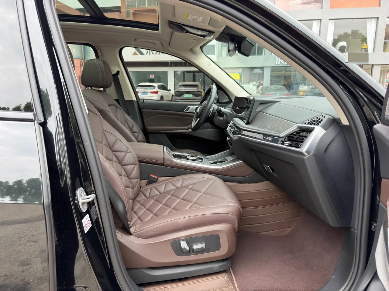 BMW 2023 X5 xDrive30Li 48V 2.0T exclusive m sports obsidian night suit automatic gear 13