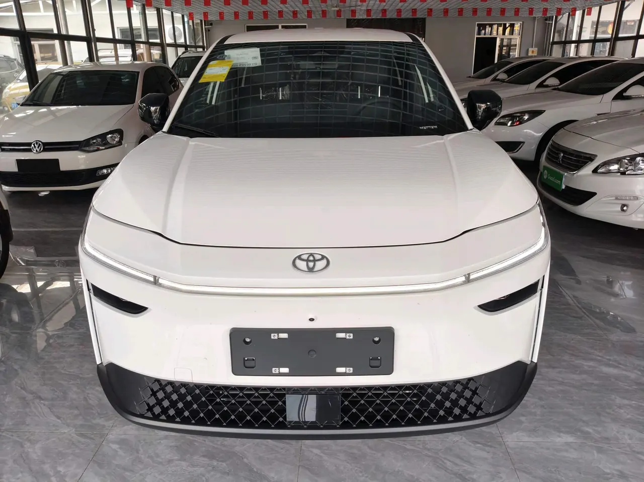 Toyota 2025 Platinum Intelligence 3X 520 Pro Automatic Gear 2