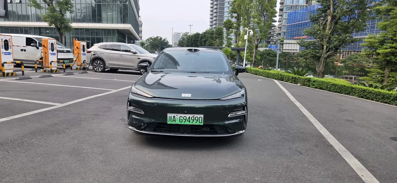Geely Galaxy 2025 Xingyao 8 EM-P 1.5T 130km Starship Edition Automatic Gear 2