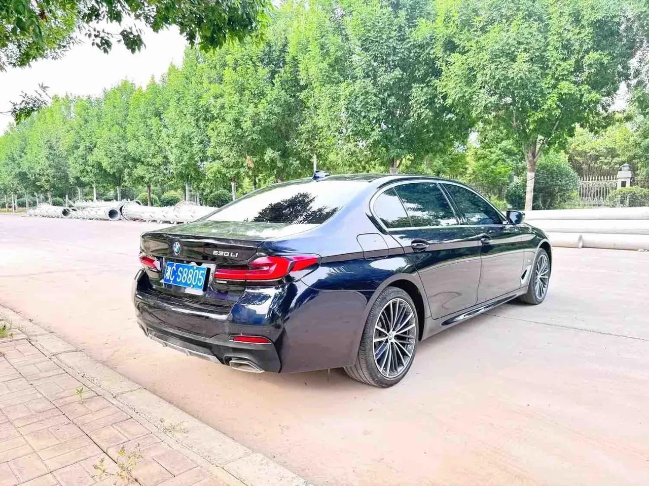 BMW 5 Series 2023 530Li 2.0T Leading Luxury Suit Automatic Gear 3