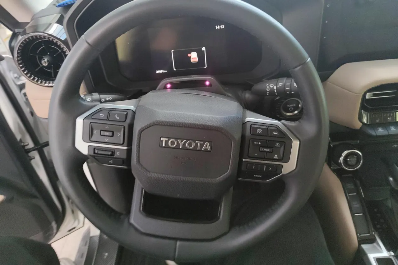 Toyota 2024 Prado HEV 2.4T all-around TX version 5-seat automatic gear 4