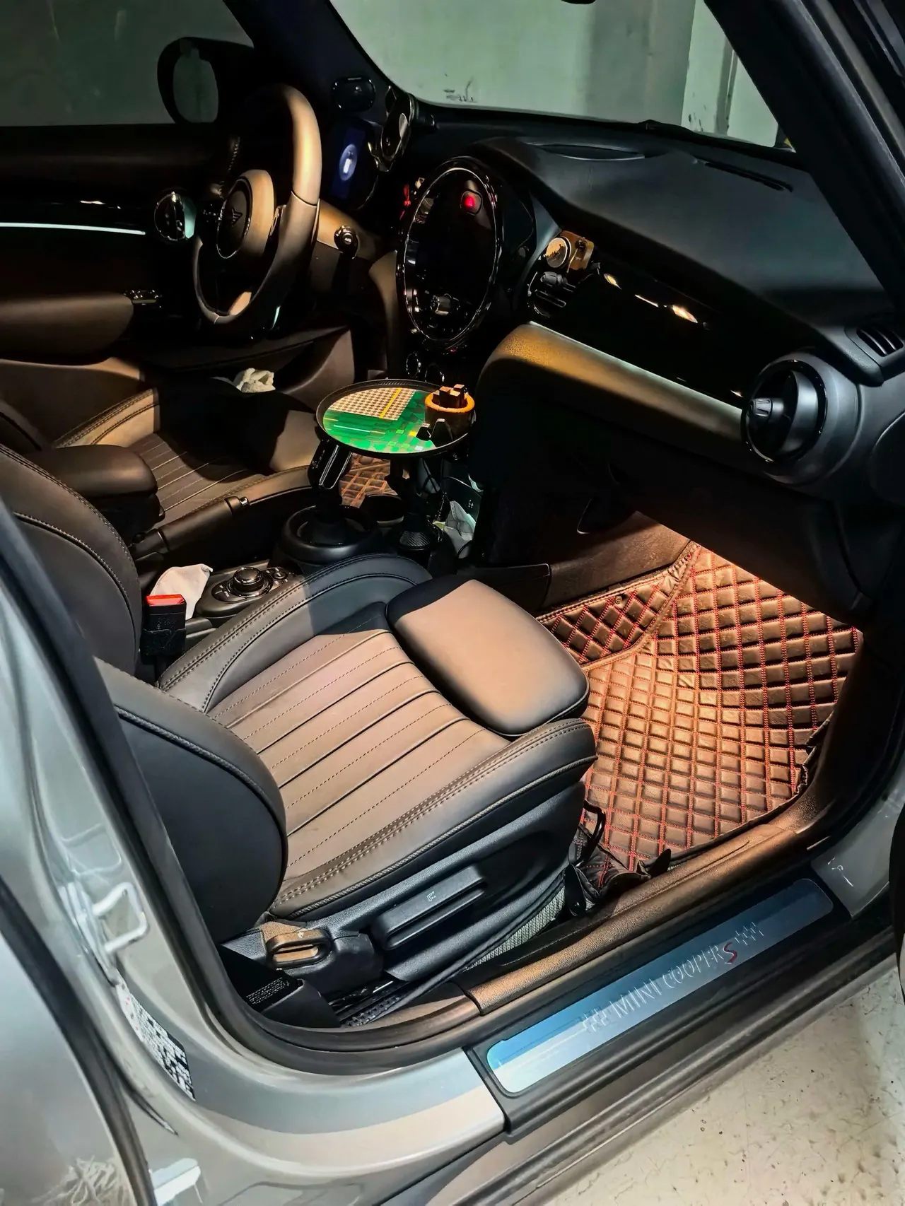 MINI Mini 5-Door (Imported) 2022 Mini Cooper S 2.0T Artist (Modified) Automatic Gear 2