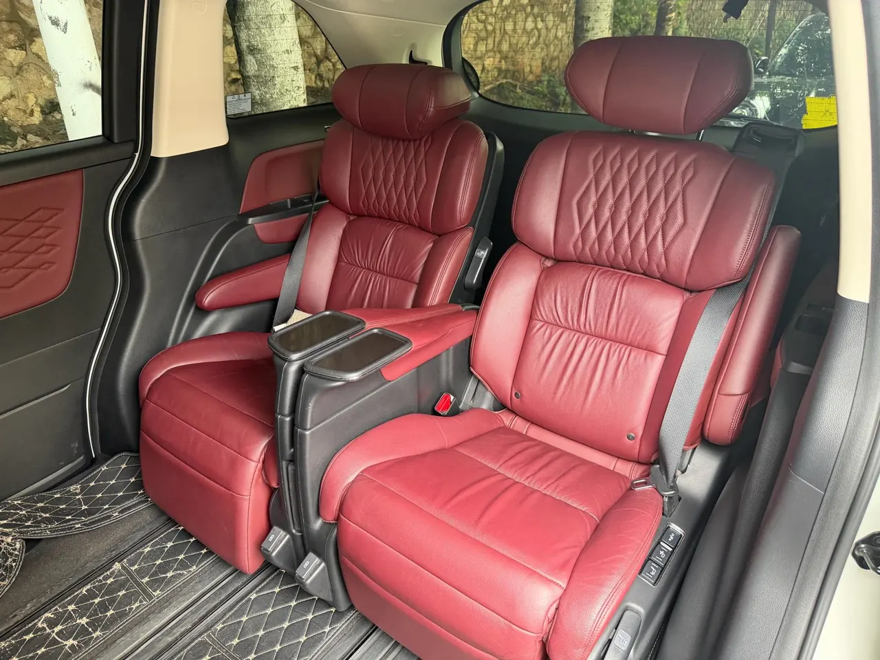 Honda 2022 Ailishen Hybrid 2.0 Stepless Extreme Edition Automatic Gear 10