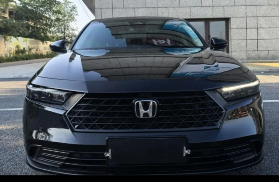 Honda 2025 11th Generation Accord 1.5T Stepless 260TURBO Deluxe Automatic Gear 2