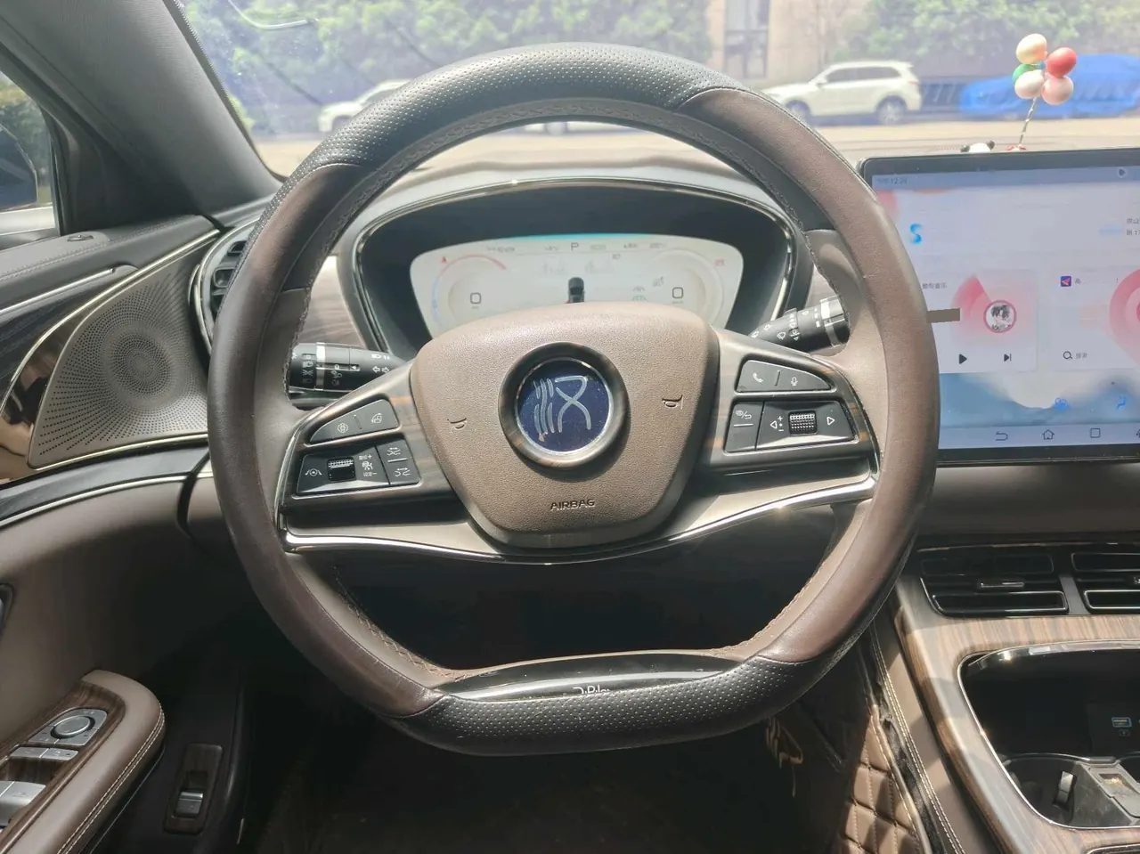 BYD 2023 Han DM-i 1.5T stepless champion version 121KM noble automatic gear 16