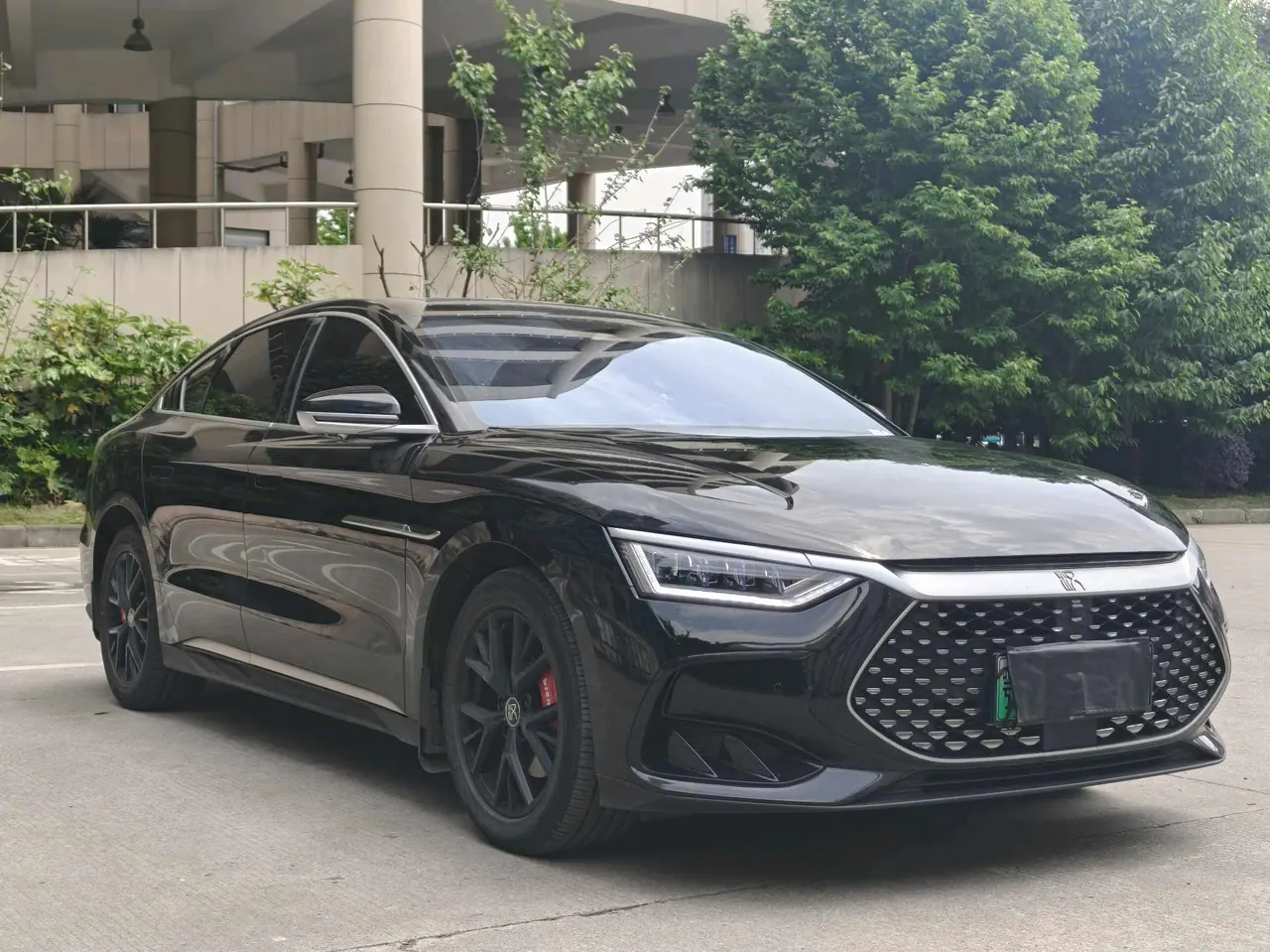BYD 2023 Han DM-i 1.5T stepless champion version 121KM noble automatic gear 3