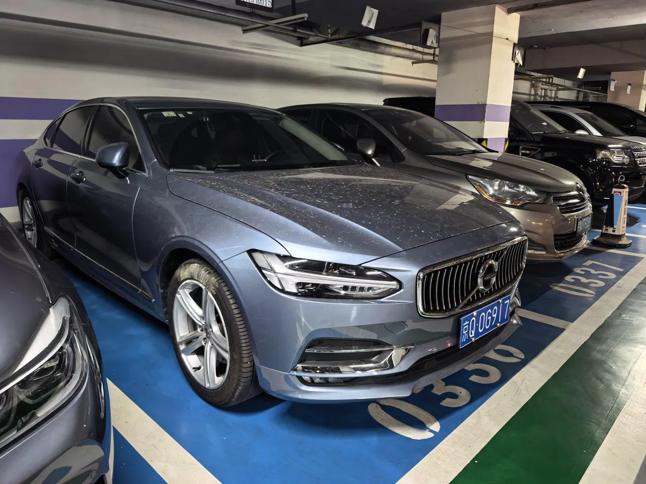 Volvo 2020 S90 2.0T T5 Zhiyi Deluxe Edition Automatic Gear 3