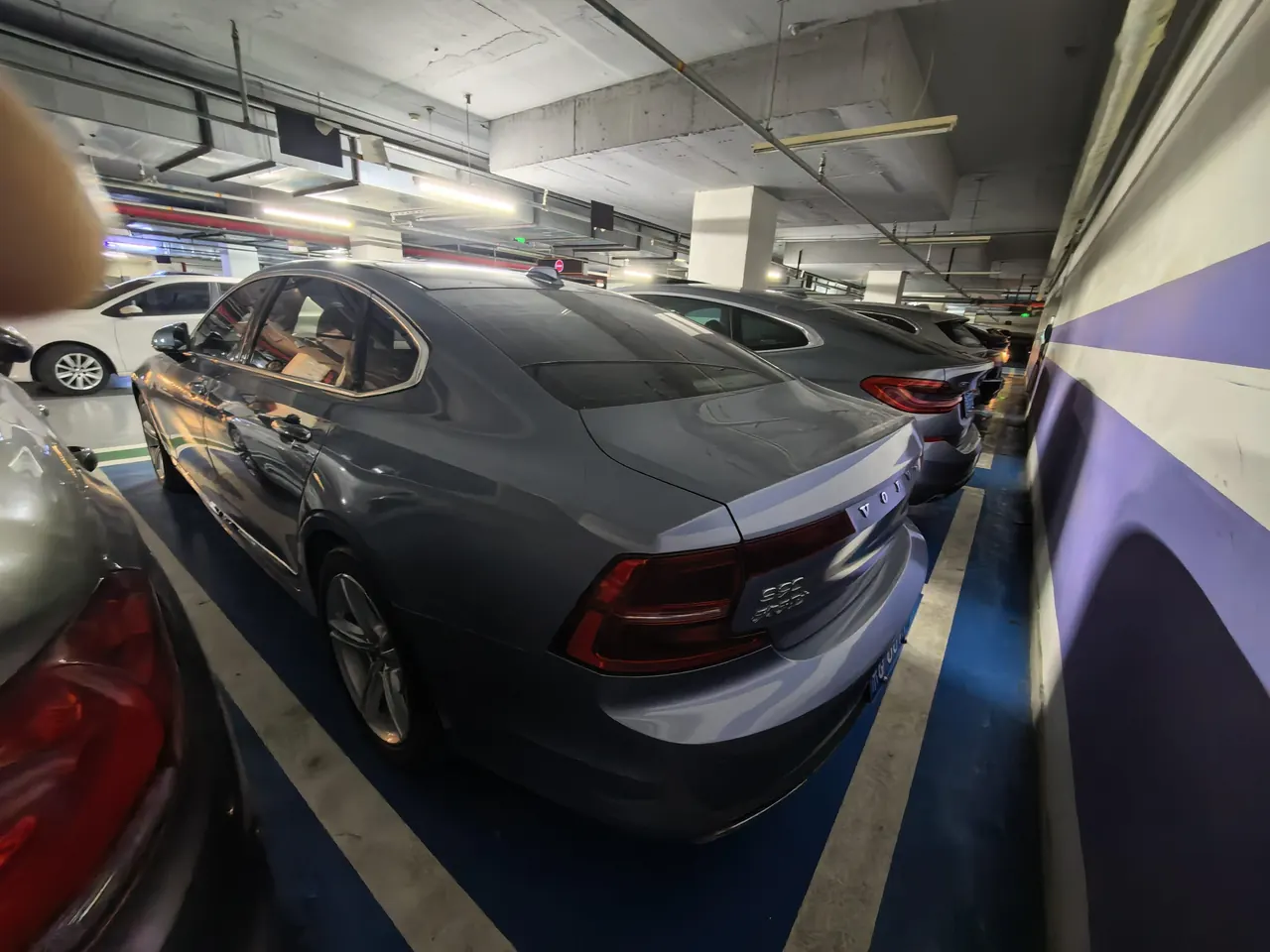 Volvo 2020 S90 2.0T T5 Zhiyi Deluxe Edition Automatic Gear 7