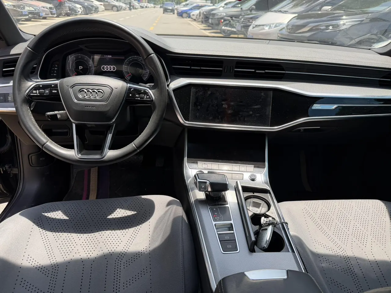 Audi 2022 A6L 2.0TFSI 40TFSI Deluxe Dynamic Automatic 5