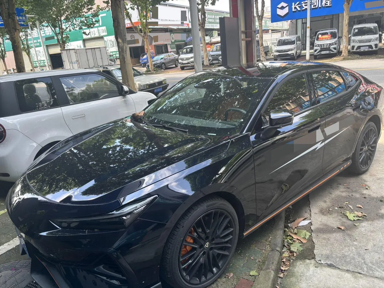 Открыть галерею: ChangAn 2025 UNI-V 2.0T Jin Qing type automatic gear