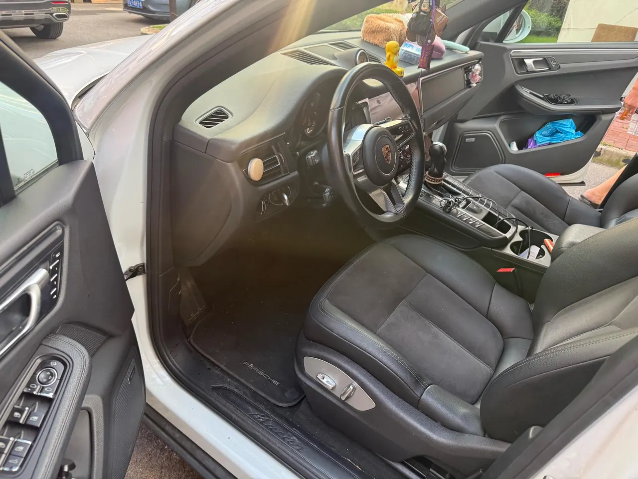 Porsche Macan (Imported) 2020 Macan 2.0T Automatic Gear 2