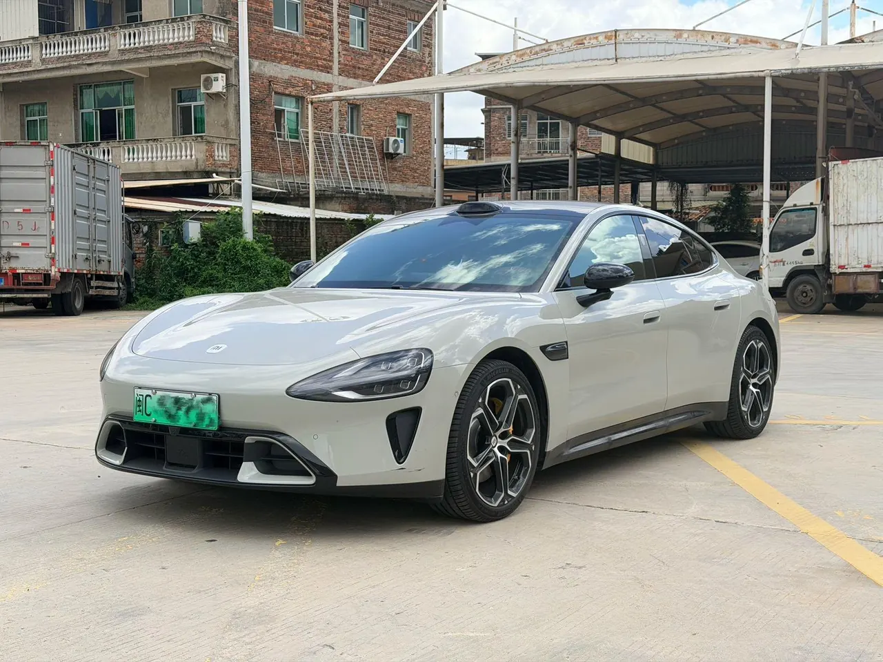MI 2026 SU7 Standard Edition Automatic Gear - View 1