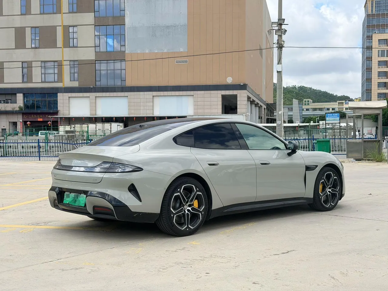 MI 2026 SU7 Standard Edition Automatic Gear 4