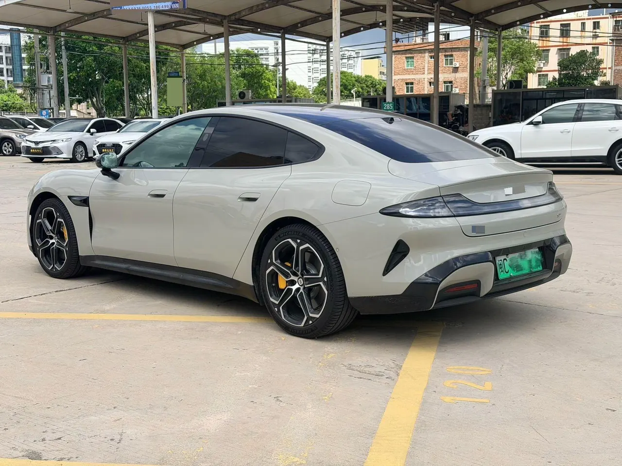 MI 2026 SU7 Standard Edition Automatic Gear 6