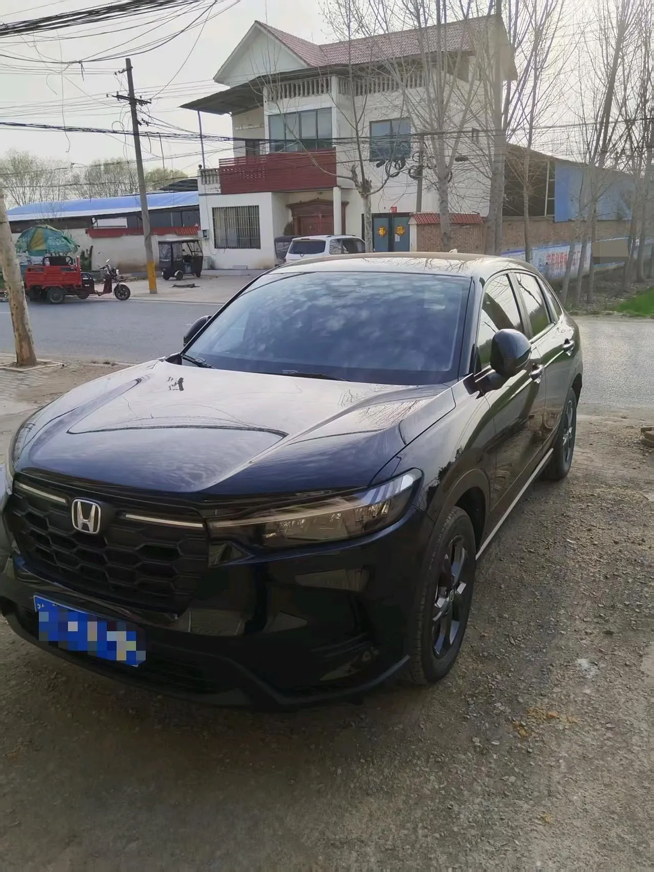 Открыть галерею: Honda 2023 HR-V 1.5T Stepless 240TURBO Jin Rui Edition Automatic Gear