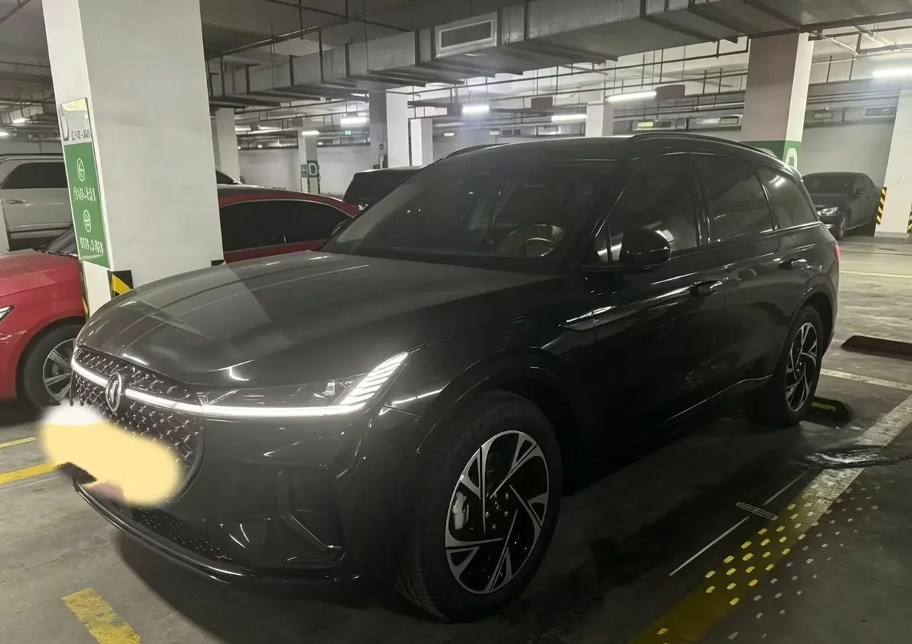 Lincoln 2025 Navigator 2.0T Stepless Four-wheel Drive Zunyi Hybrid Edition (Modified) Automatic Gear - View 1