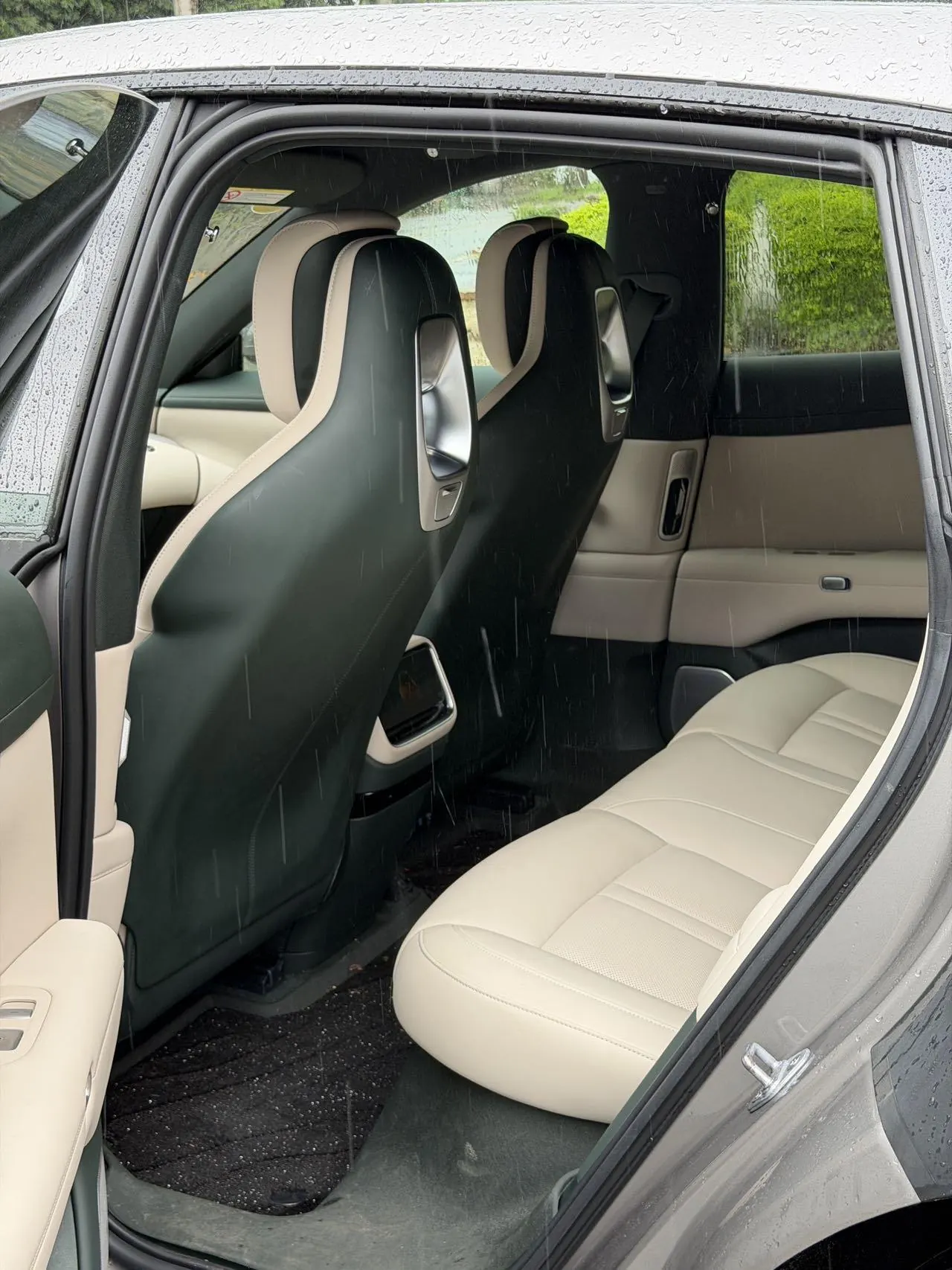 MI 2025 YU7 Long Endurance Four-wheel Drive Pro Edition Automatic Gear 7