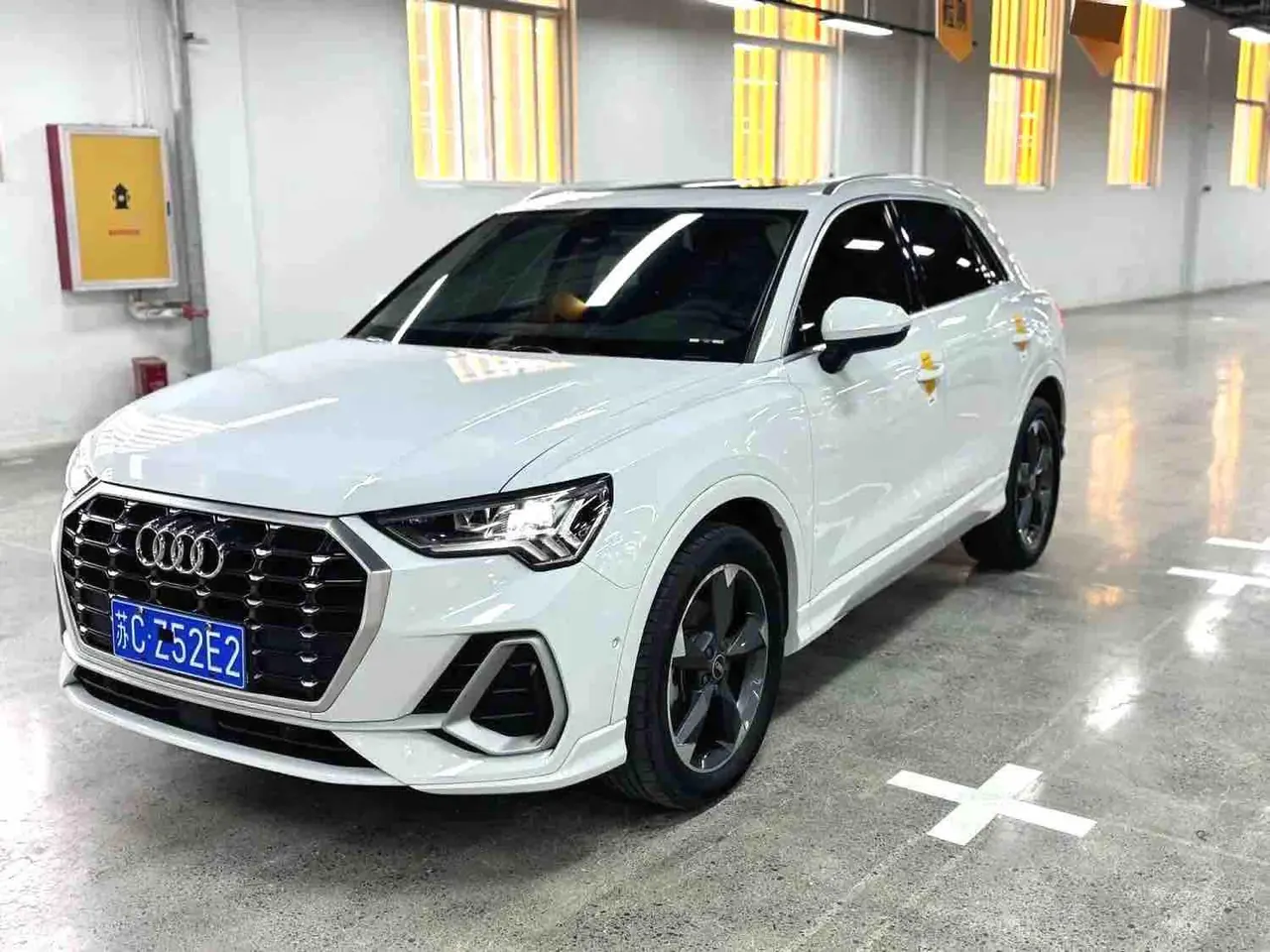 Открыть галерею: Audi 2022 Q3 1.4TFSI 35TFSI Fashion Dynamic Automatic